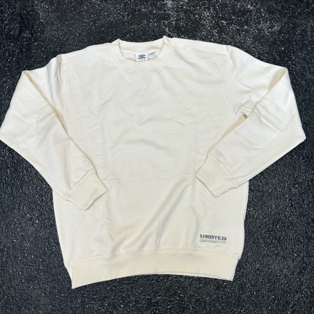 Umbro Undyed Crewneck Sweatshirt in size XXL